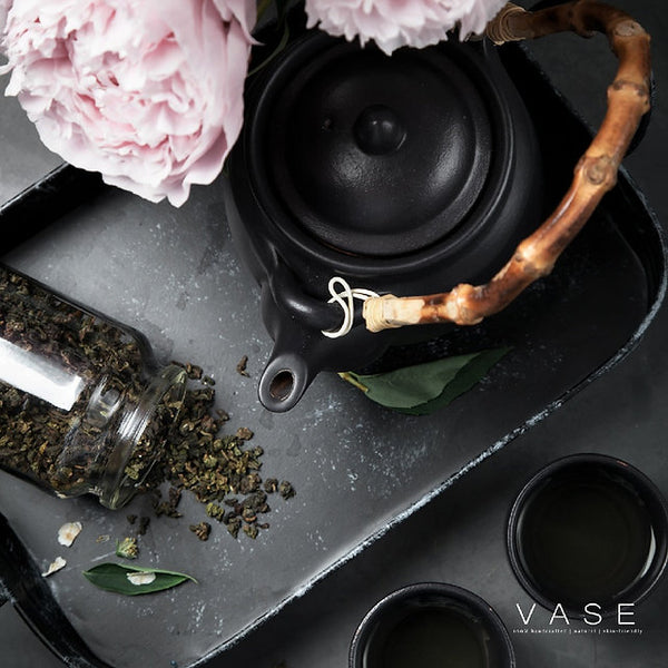 VASE CREATION Lip-raphy Balm Oolong