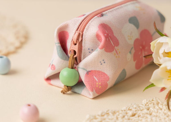 SOFT LIVING: Small Square Pouch