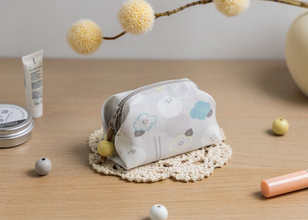 SOFT LIVING: Small Square Pouch