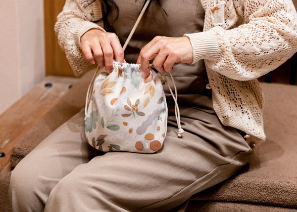 SOFT LIVING: Floral Stroll Mini Round Bag