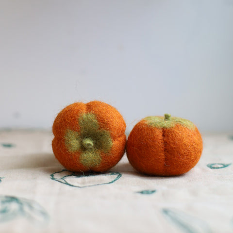 Sheep Mountain: Wool felt Handmade Persimmon Fragrance Soap