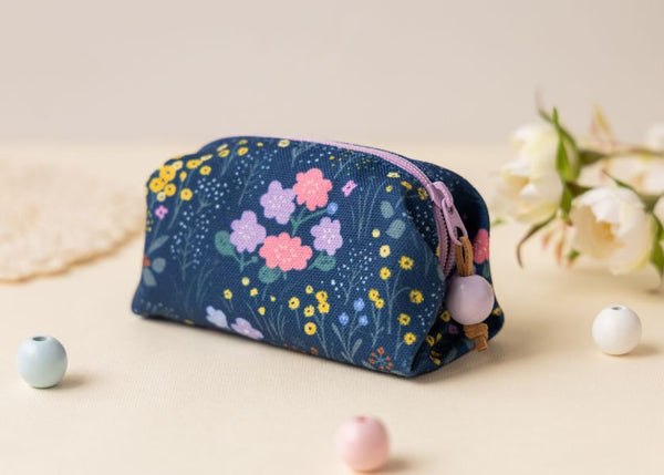 SOFT LIVING: Small Square Pouch