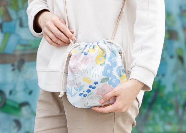 SOFT LIVING: Floral Stroll Mini Round Bag