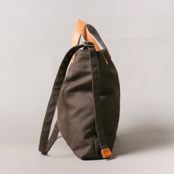 Iclea Bag: Medium Shopper with Pockets