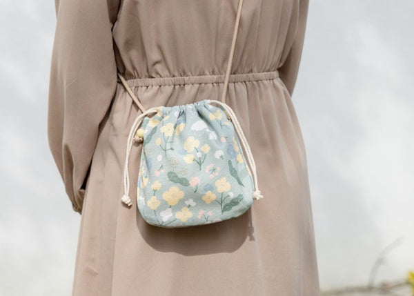 SOFT LIVING: Floral Stroll Mini Round Bag