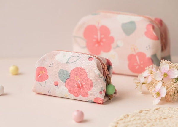 SOFT LIVING: Small Square Pouch