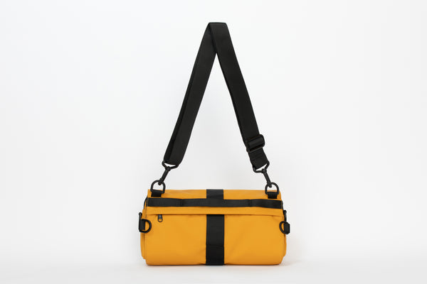 KIWEE: Fasten & Go Triangle Sling Bag