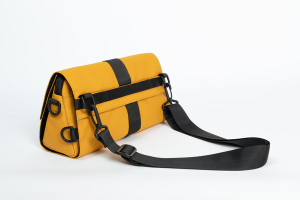 KIWEE: Fasten & Go Triangle Sling Bag