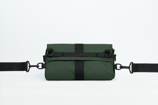 KIWEE: Fasten & Go Triangle Sling Bag