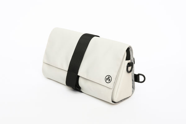 KIWEE: Fasten & Go Triangle Sling Bag