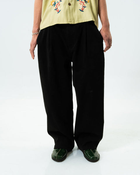 HdPc: Less Fancy Pleated Pants (Black)