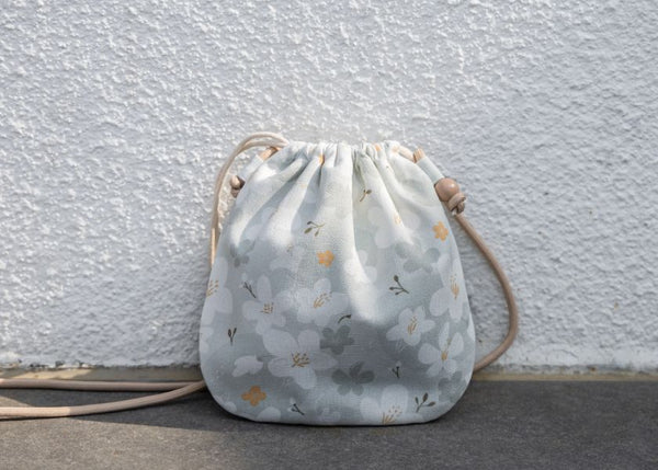 SOFT LIVING: Floral Stroll Mini Round Bag